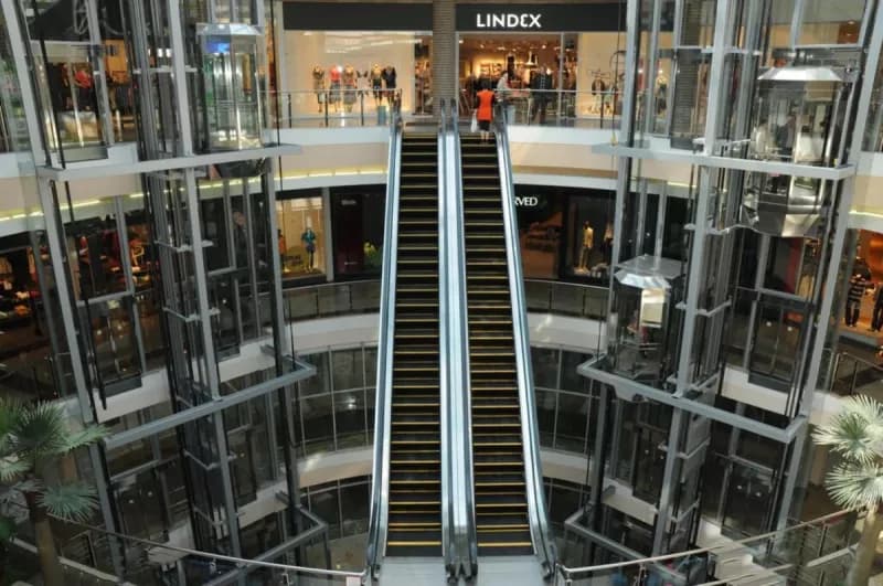 Schody ruchome — przykładowa instalacja